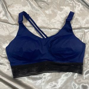 Sports bra 34D